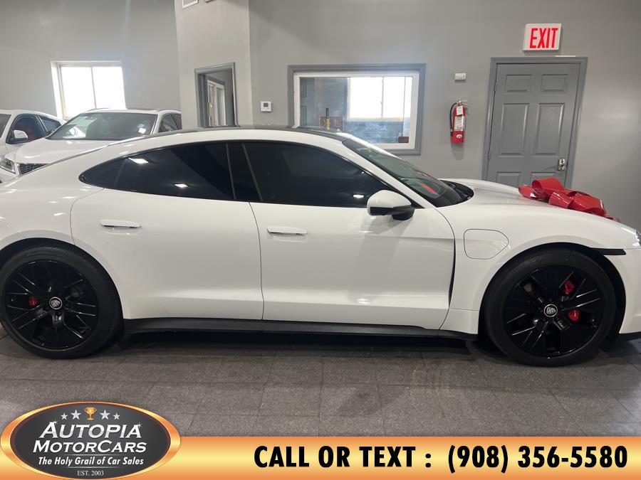 2021 Porsche Taycan 4S photo