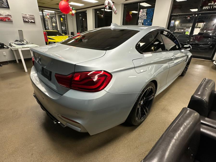 2018 BMW M4 Coupe photo