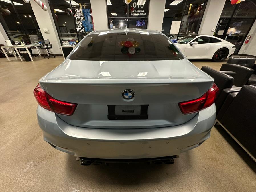 2018 BMW M4 Coupe photo