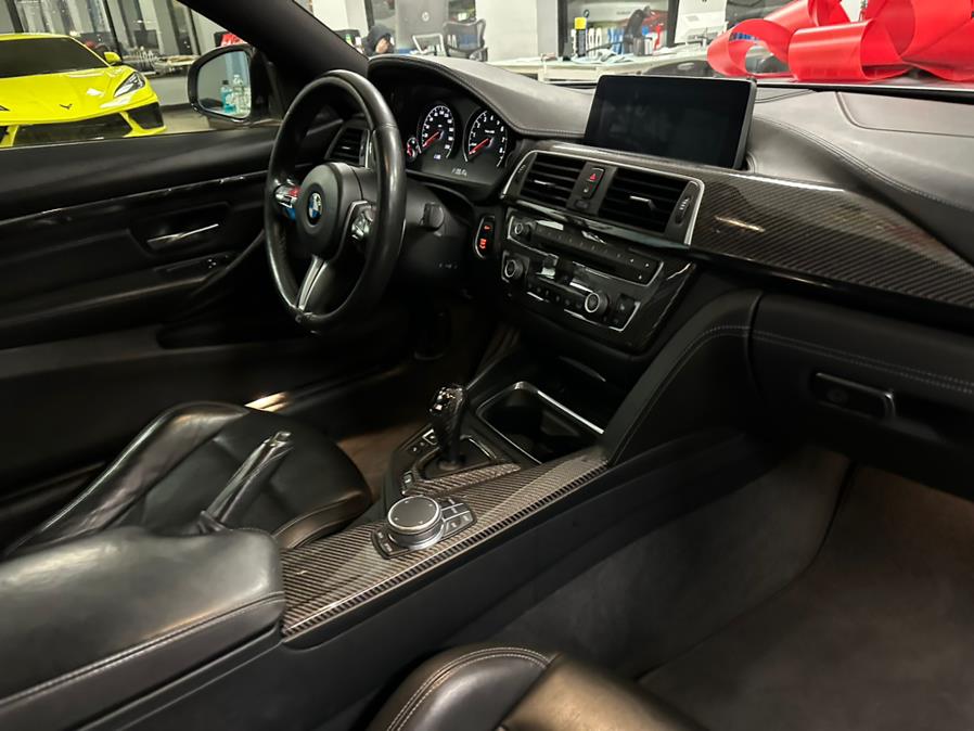 2018 BMW M4 Coupe photo