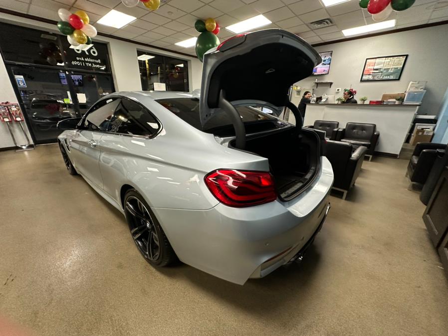 2018 BMW M4 Coupe photo