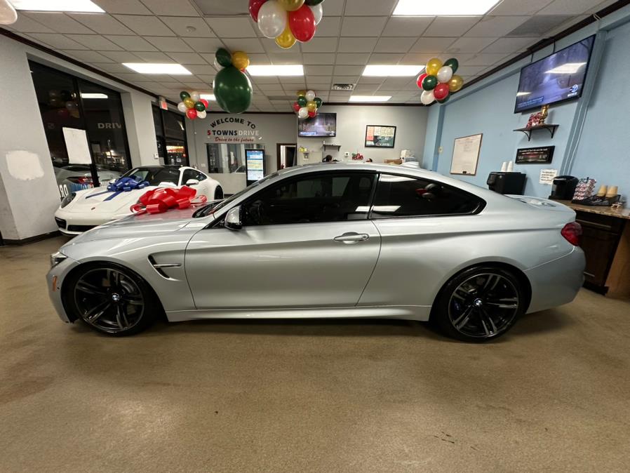 2018 BMW M4 Coupe photo