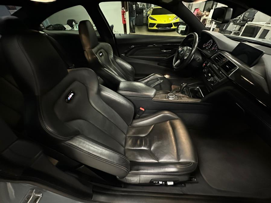 2018 BMW M4 Coupe photo