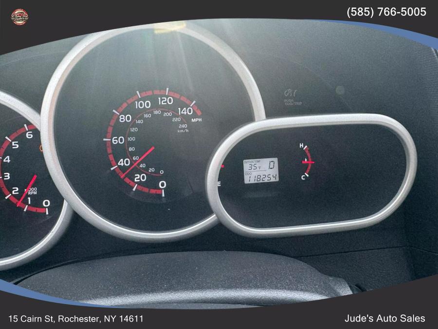 2009 Pontiac Vibe AWD photo