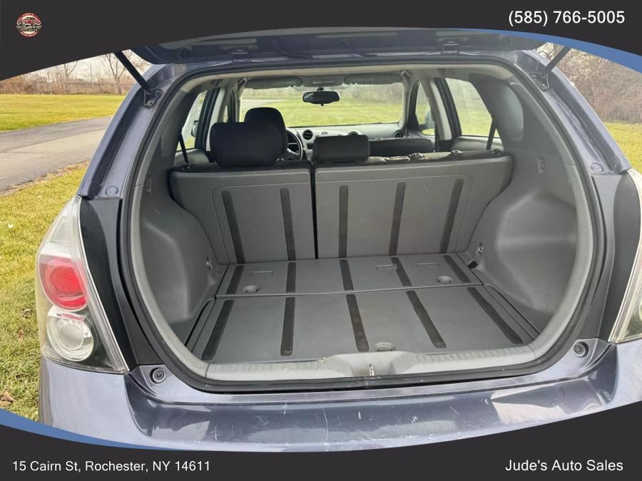 2009 Pontiac Vibe AWD photo