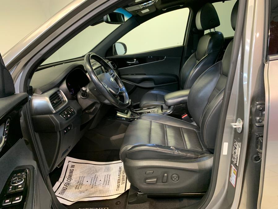 2019 Kia Sorento SX Limited V6 AWD photo