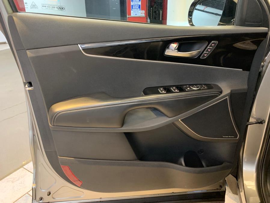 2019 Kia Sorento SX Limited V6 AWD photo
