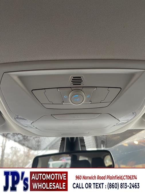 2015 Ford Escape 4WD 4dr Titanium photo