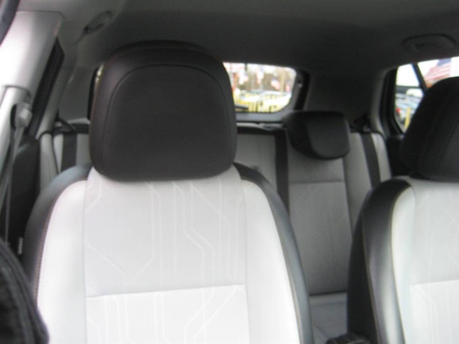 2019 Chevrolet Trax LT AWD 4dr Crossover photo