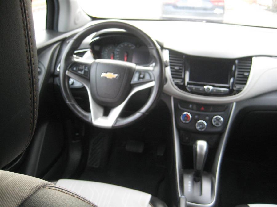 2019 Chevrolet Trax LT AWD 4dr Crossover photo
