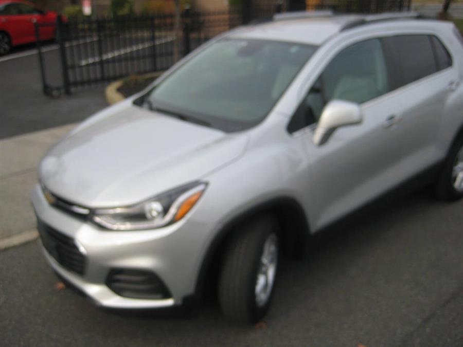 2019 Chevrolet Trax LT AWD 4dr Crossover photo
