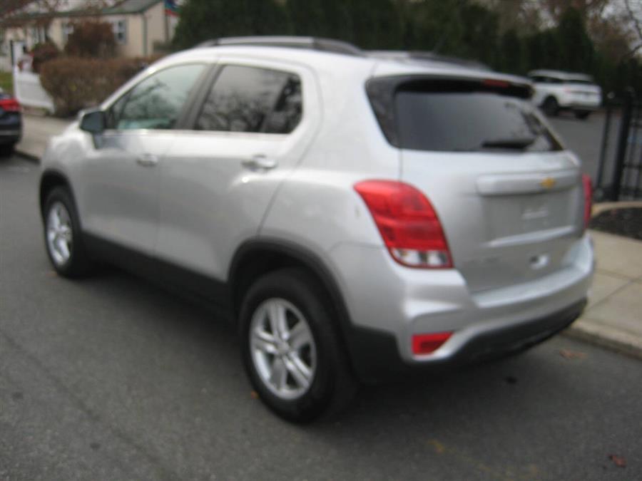 2019 Chevrolet Trax LT AWD 4dr Crossover photo