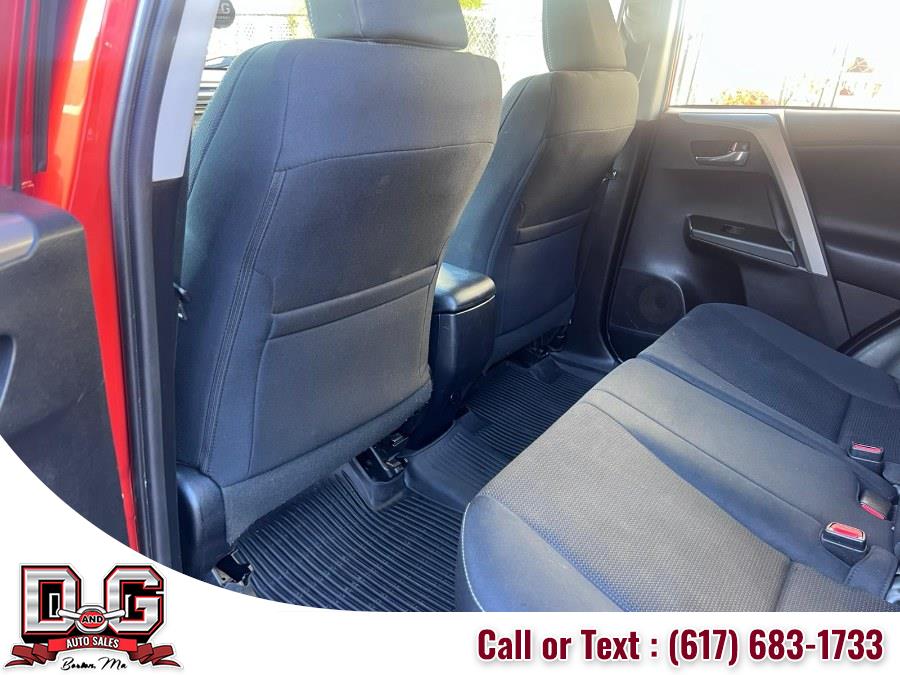 2016 Toyota RAV4 AWD 4dr XLE (Natl) photo