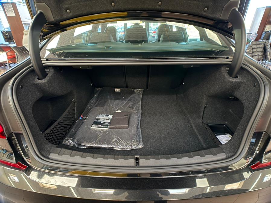2021 BMW 3-Series 330i xDrive Sedan North Americ photo