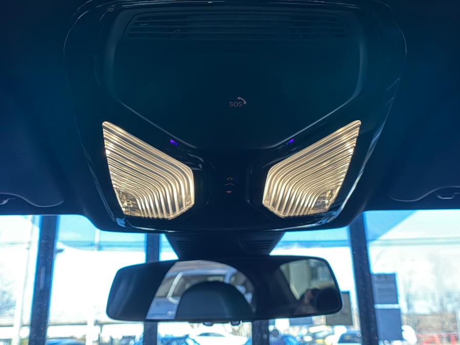 2021 BMW 3-Series 330i xDrive Sedan North Americ photo