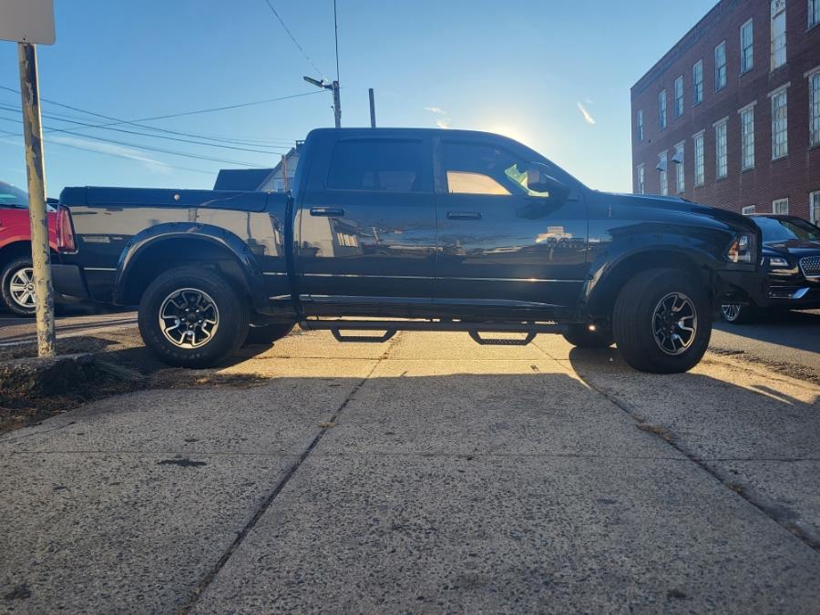 2016 RAM 1500 4WD Crew Cab 140.5
