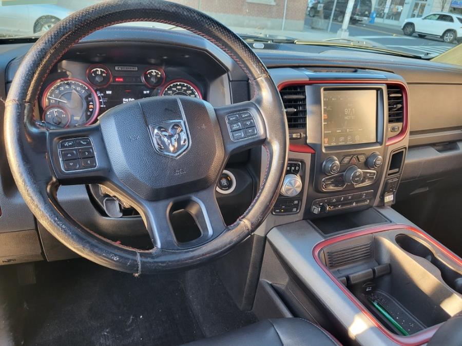 2016 RAM 1500 4WD Crew Cab 140.5