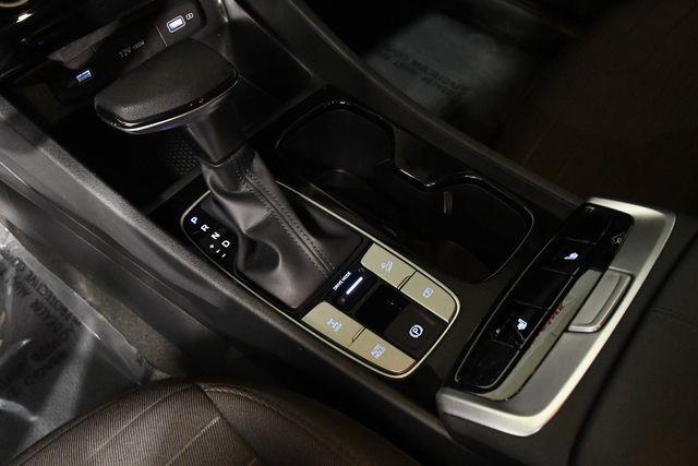 2022 Hyundai Santa Cruz SEL photo