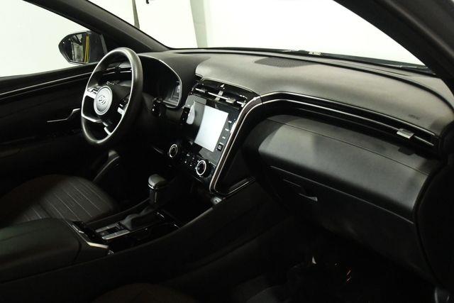 2022 Hyundai Santa Cruz SEL photo