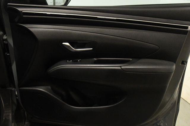 2022 Hyundai Santa Cruz SEL photo