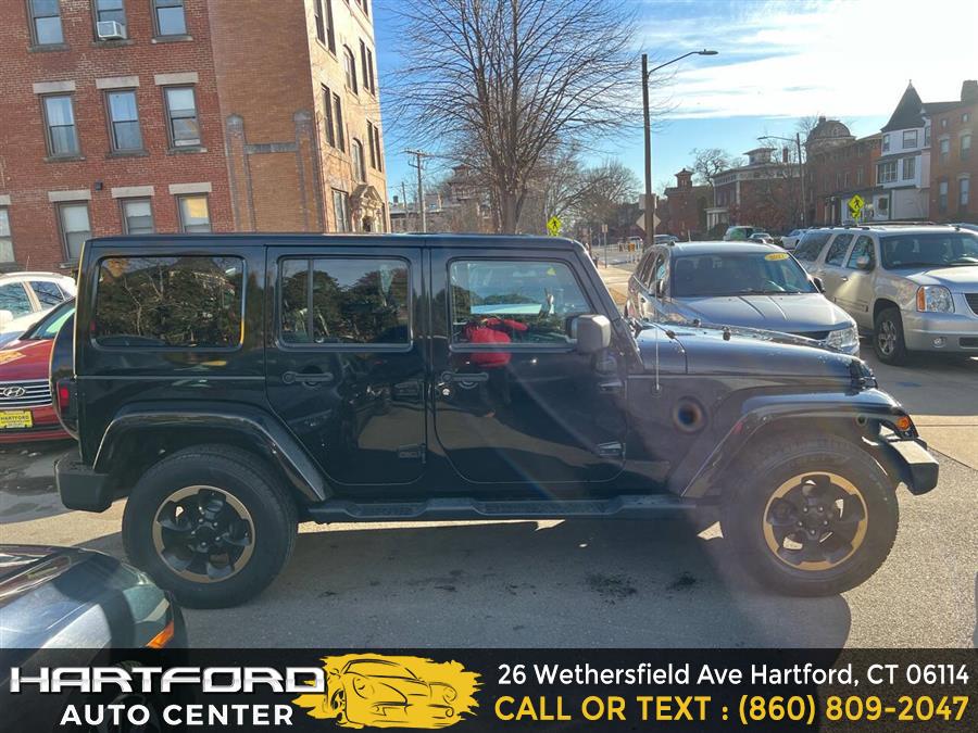 2014 Jeep Wrangler Unlimited Sahara photo