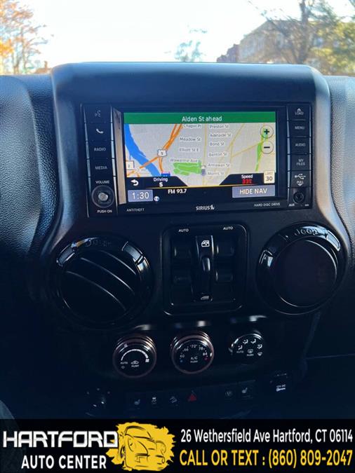 2014 Jeep Wrangler Unlimited Sahara photo