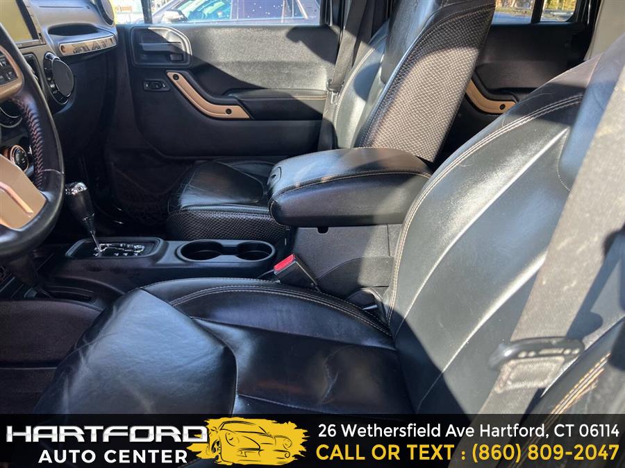2014 Jeep Wrangler Unlimited Sahara photo