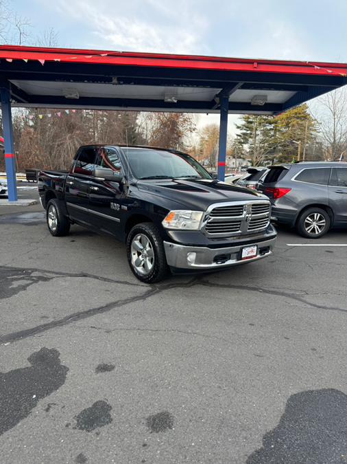 2015 RAM 1500 4WD Crew Cab 140.5