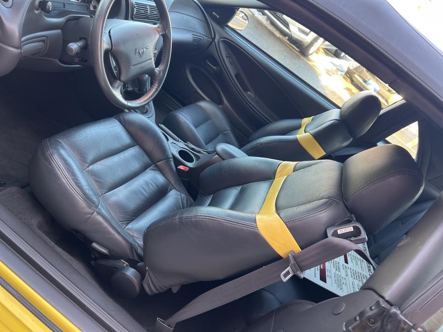 2001 Ford Mustang GT photo