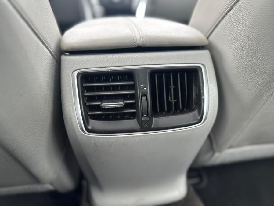 2015 Acura TLX Base 4dr Sedan photo