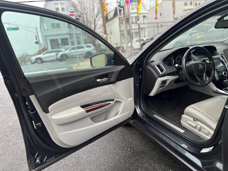 2015 Acura TLX Base 4dr Sedan photo