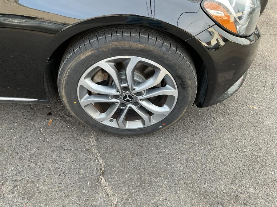 2018 Mercedes-Benz C-Class C 300 4MATIC Sedan photo
