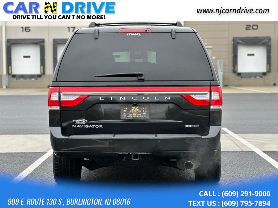2015 Lincoln Navigator 4WD photo