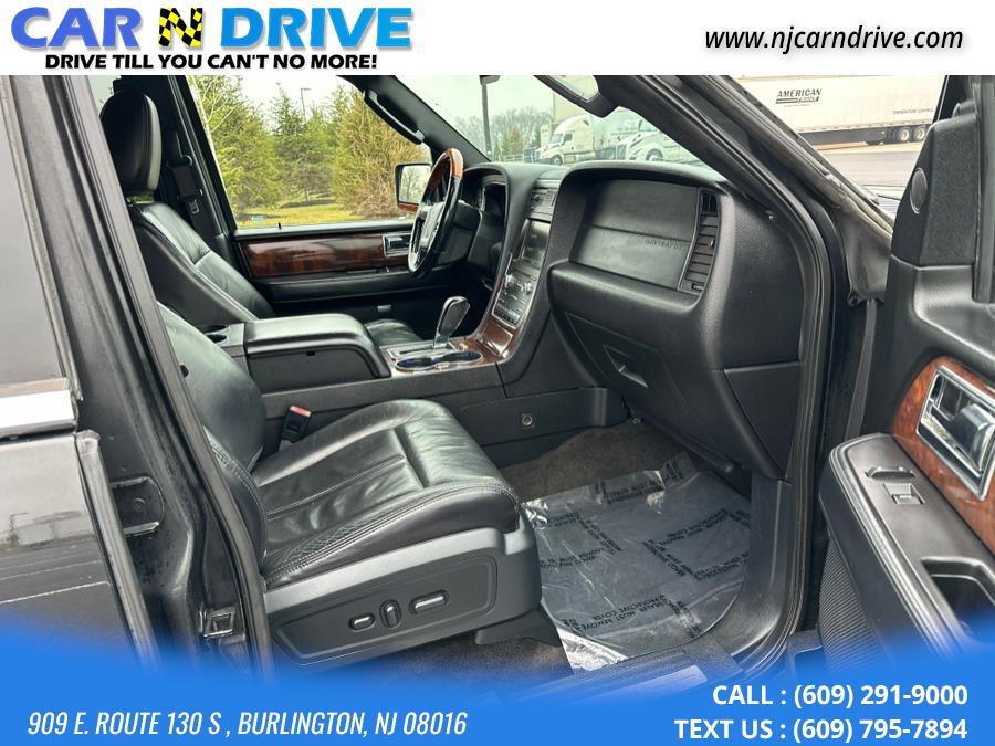 2015 Lincoln Navigator 4WD photo