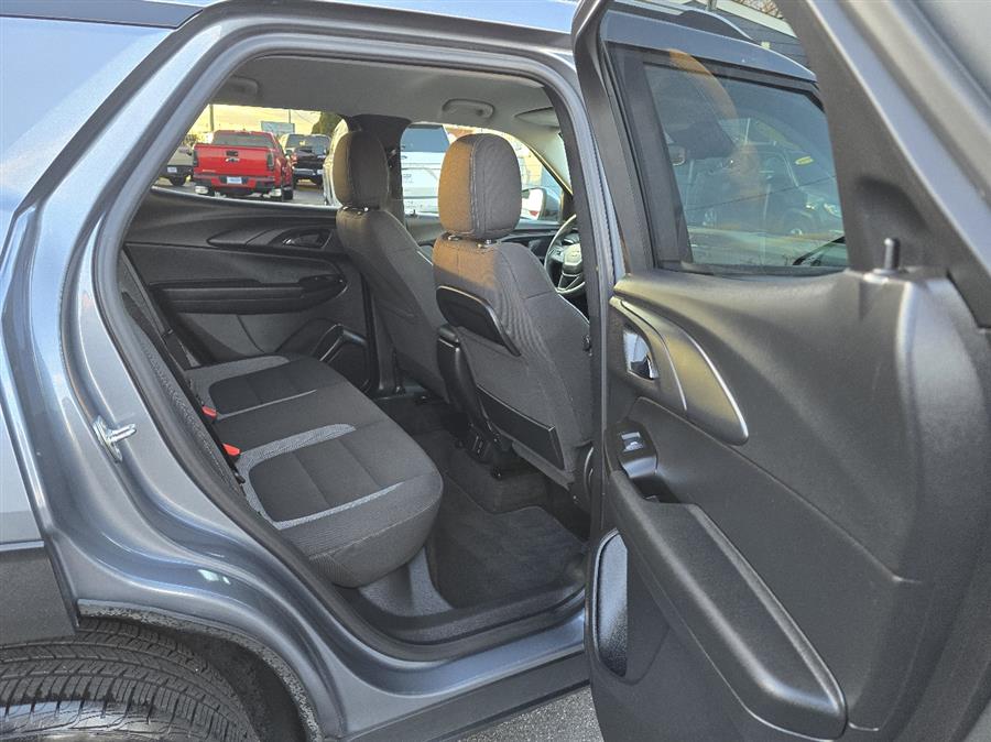 2021 Chevrolet Trailblazer FWD 4dr LT photo