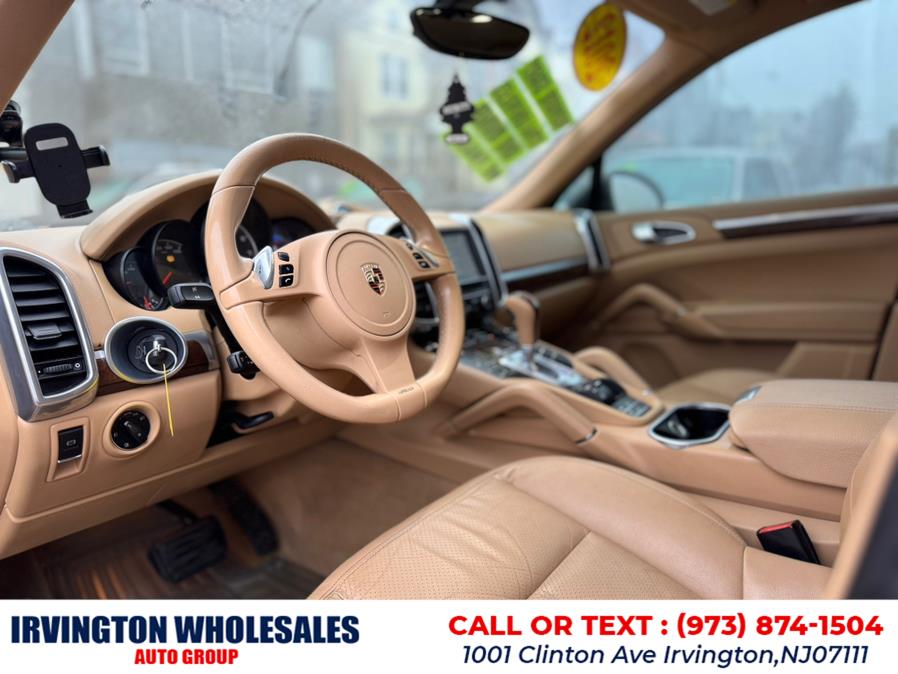 2012 Porsche Cayenne photo