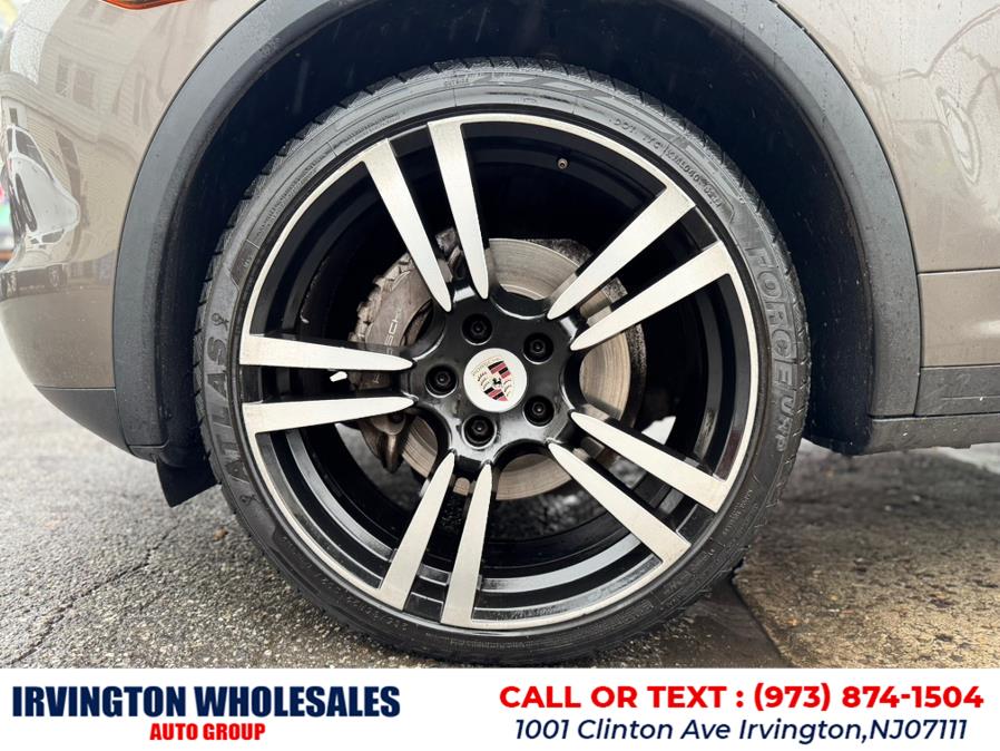 2012 Porsche Cayenne photo