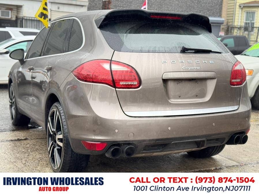 2012 Porsche Cayenne photo
