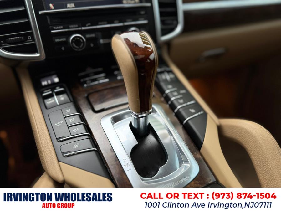 2012 Porsche Cayenne photo
