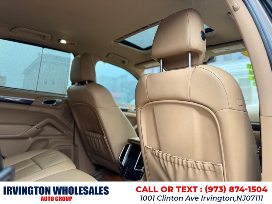 2012 Porsche Cayenne photo