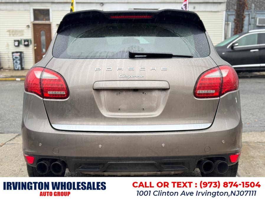 2012 Porsche Cayenne photo