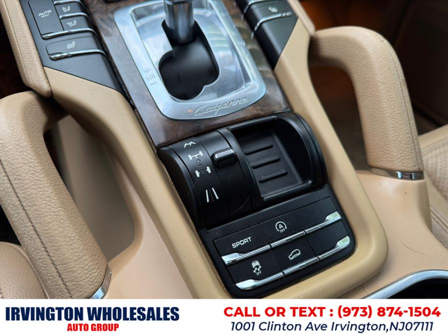 2012 Porsche Cayenne photo