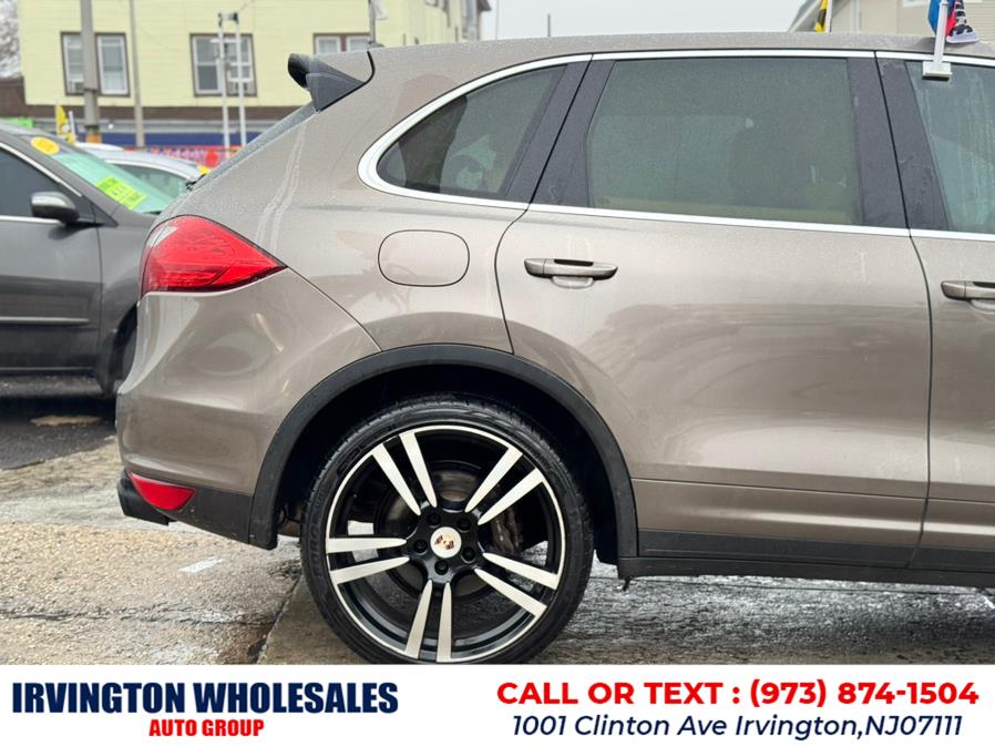 2012 Porsche Cayenne photo