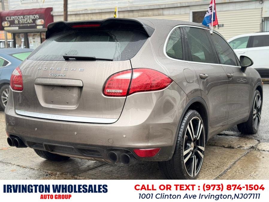 2012 Porsche Cayenne photo