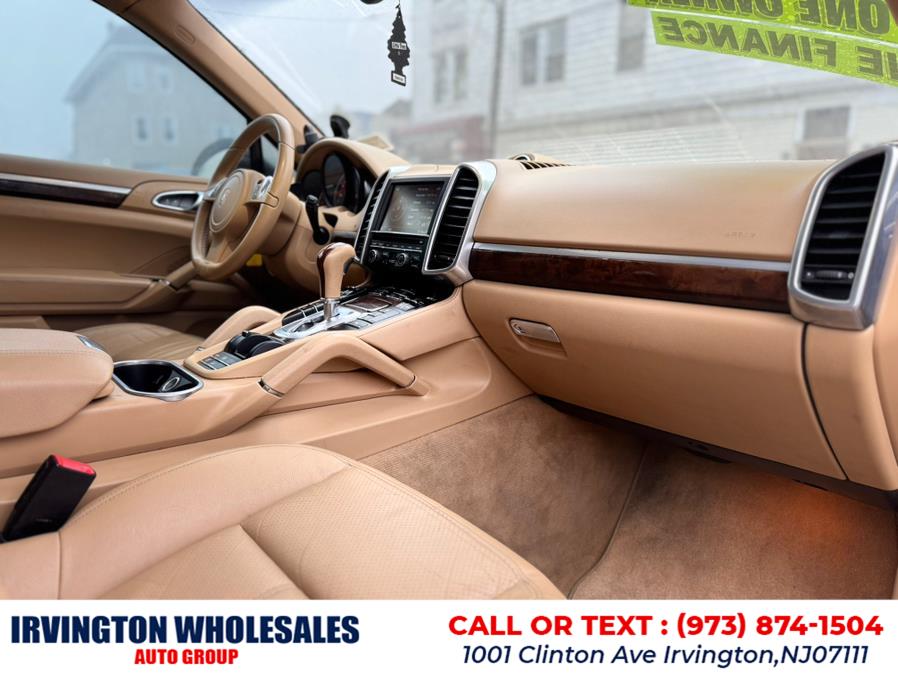 2012 Porsche Cayenne photo