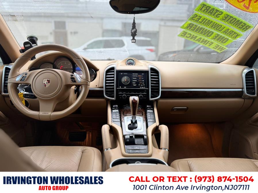 2012 Porsche Cayenne photo