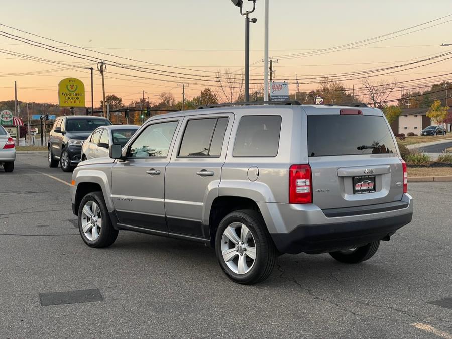 2016 Jeep Patriot 4WD 4dr Latitude photo