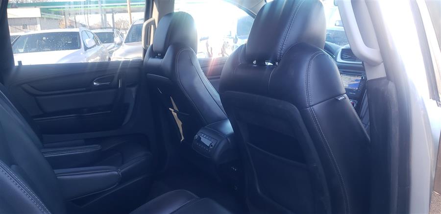 2017 Chevrolet Traverse AWD 4dr LT w/2LT photo