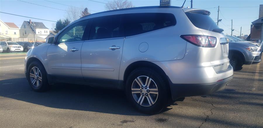 2017 Chevrolet Traverse AWD 4dr LT w/2LT photo