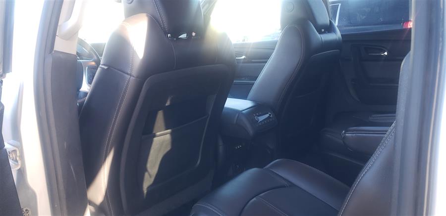 2017 Chevrolet Traverse AWD 4dr LT w/2LT photo